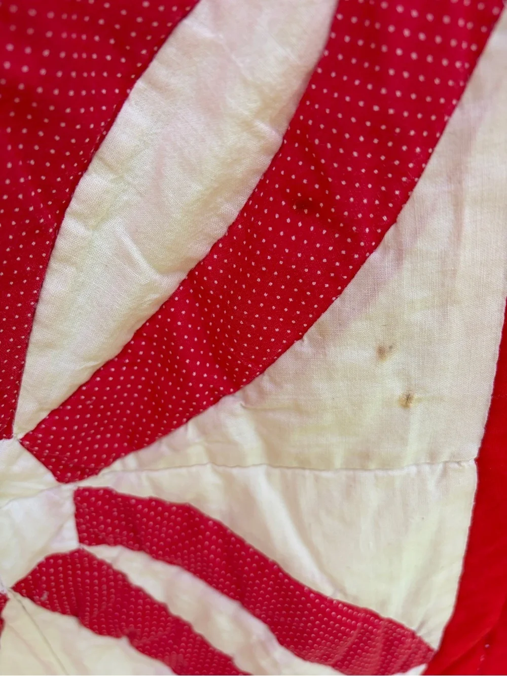 Vintage Double Wedding Ring Quilt - Red & Cream Handmade Quilt - 86 x 71